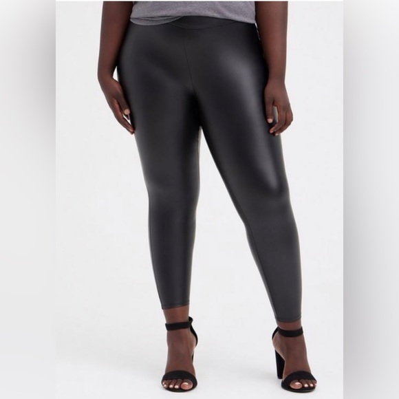 TORRID Women Signature TUMMY SMOOTHING Waistband Legging Plus Size 1X 14-16 NWOT - Picture 2 of 6